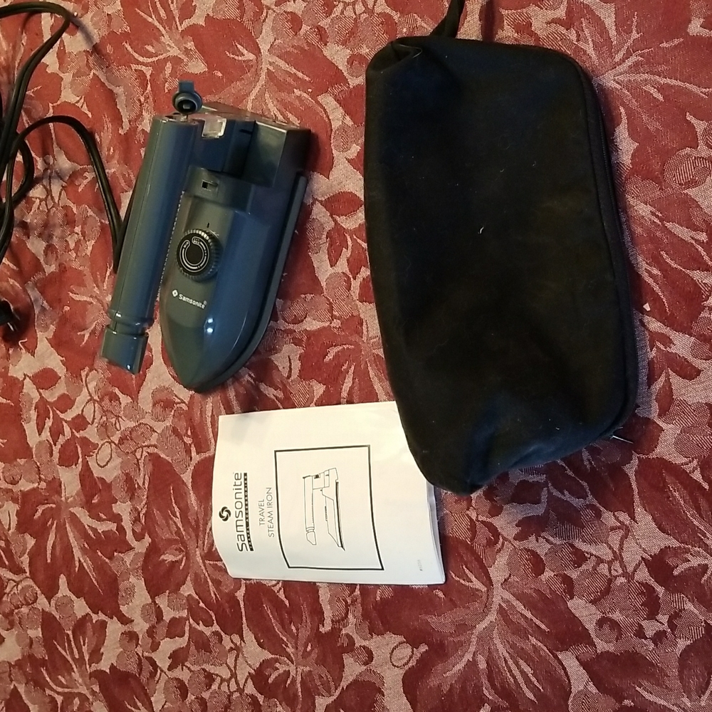 Samsonite travel steam iron